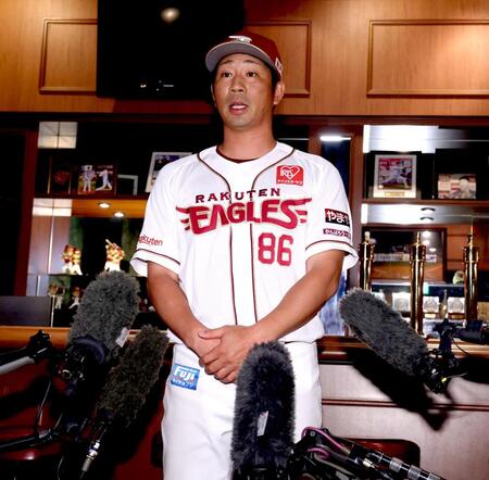 意気込みを語った楽天・塩川達也監督代行（撮影・金田祐二）