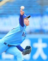 先発し力投する日体大・生盛亜勇太（撮影・石井剣太郎）