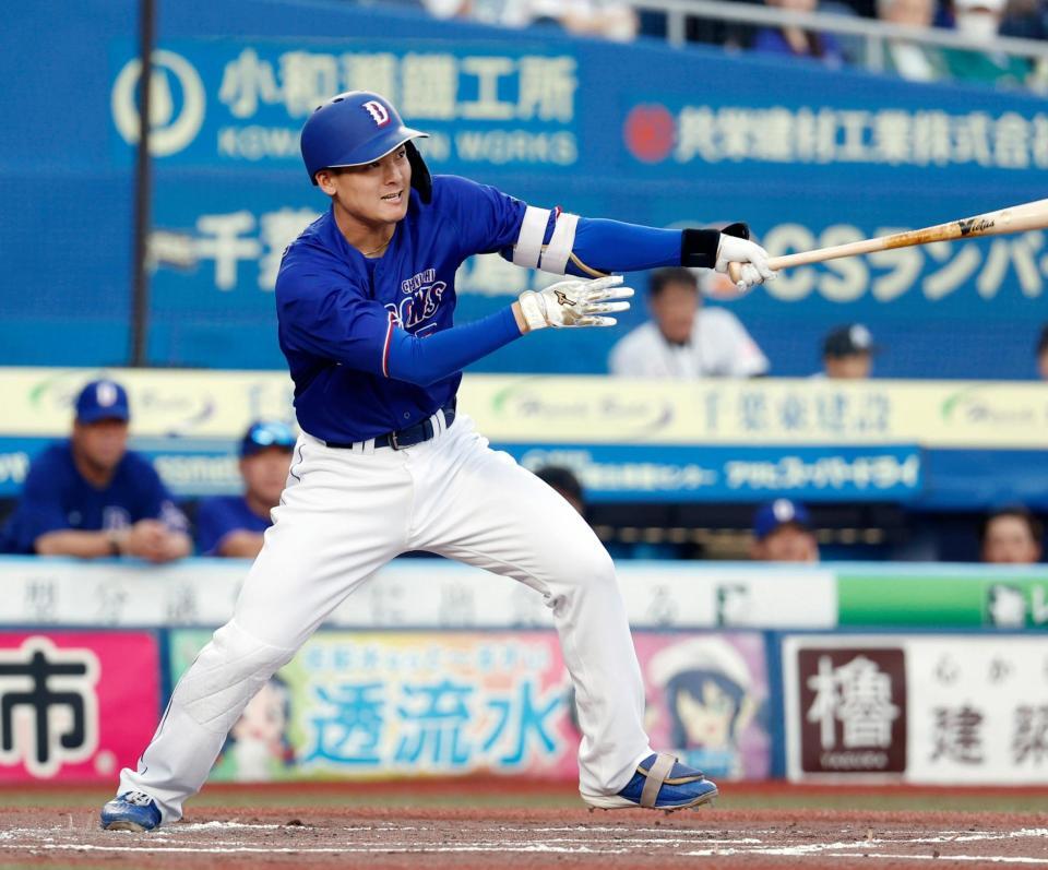 １回、石川昂が右越えに２ランを放つ