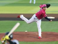 力投する滝中（撮影・金田祐二）