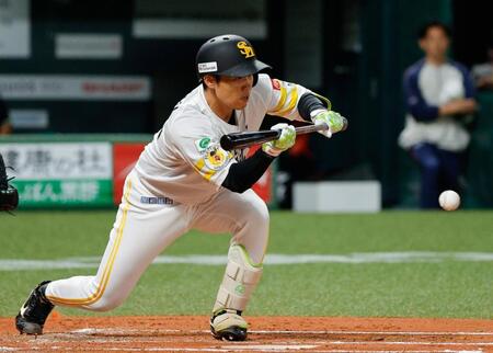 ２回、海野が投前にスクイズを決める
