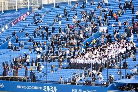 ２０１９年、明治神宮大会での関大の応援風景