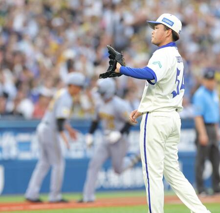 １回、坂本に２ランを浴びた石田裕（撮影・西岡正）