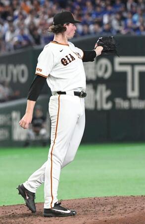８回、村松に中前安打を打たれ、ノーヒットノーランを逃したウィットリー（撮影・佐藤厚）