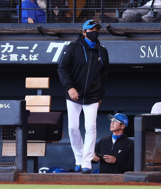 日本ハム・新庄監督が試合後に異例行動