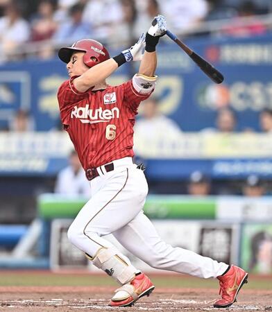 ２回、中越え三塁打を放つ村林（撮影・開出牧）