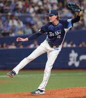 ７回、２番手で登板したウィンゲンター（撮影・坂部計介）