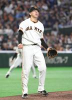 ８回、大勢は細川に右前適時打を打たれる（撮影・佐藤厚）
