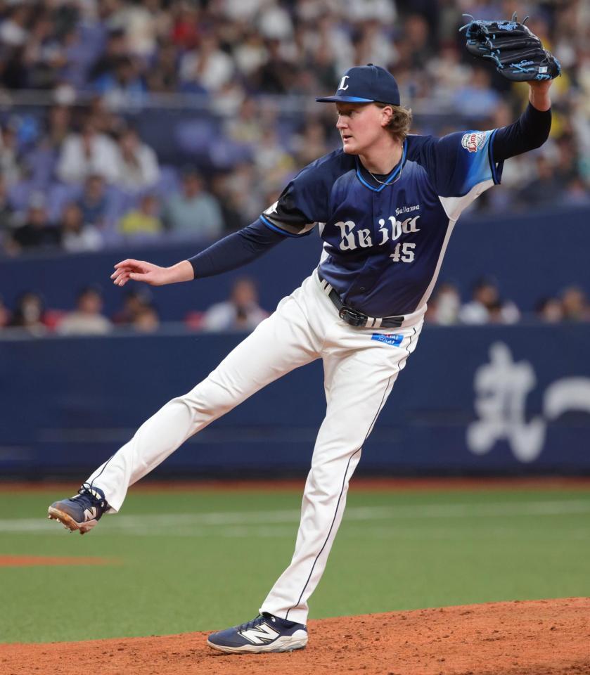 ７回、２番手で登板したウィンゲンター（撮影・坂部計介）