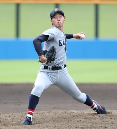 紅白戦に登板した関大・米沢友翔（撮影・伊藤笙子）