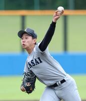 紅白戦に登板した関大・米沢友翔（撮影・伊藤笙子）