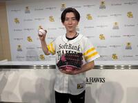 始球式を務めたフィギュアスケート・中田璃士