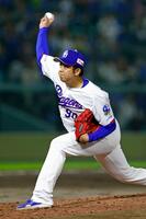 ９回に登板し１１セーブ目を挙げた松山