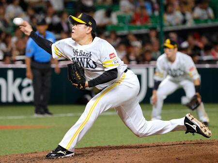 ６回に３番手で登板した津森