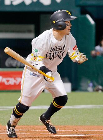 ２回、牧原大が中前に２点打を放つ