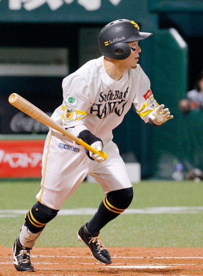 ２回、牧原大が中前に２点打を放つ