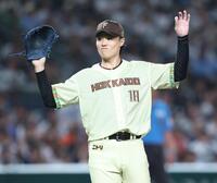 ６回１失点の山崎（撮影・金田祐二）