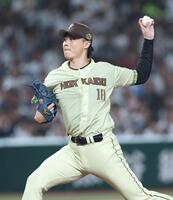 力投する山崎（撮影・金田祐二）