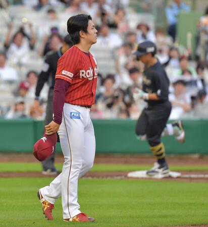 ７回、西川に逆転満塁打を許した中込（撮影・神子素慎一）