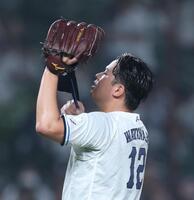 ５回、日本ハム打戦につかまり厳しい表情の渡辺（撮影・金田祐二）