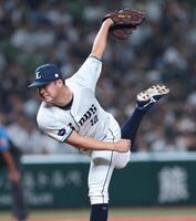 力投する渡辺（撮影・金田祐二）