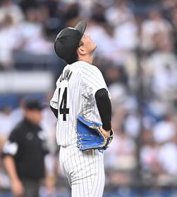 ２回、先制の左越え３ランを打たれた小島（撮影・開出牧）