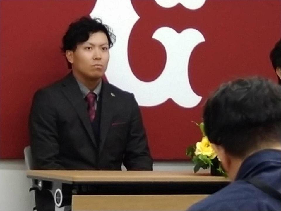 支配下契約を結んだ知念