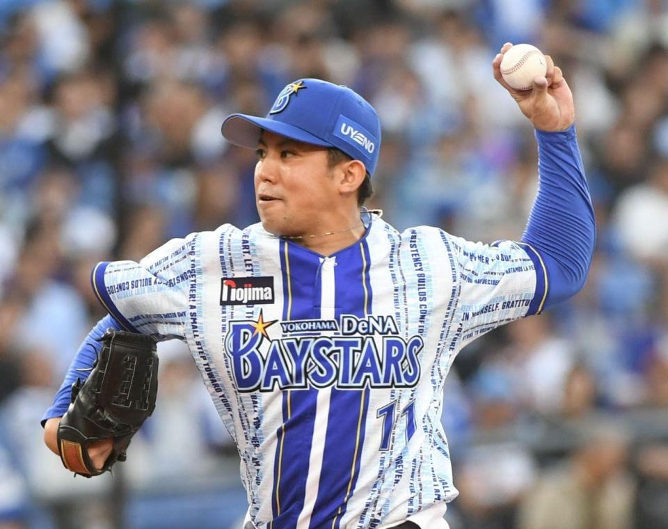 中日打線に立ち向かう東（撮影・佐藤厚）