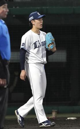 　１０回、楽天・武藤に勝ち越し打を許した西武・篠原