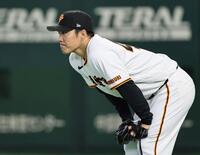４回、高寺に適時打を許す則本（撮影・田中太一）