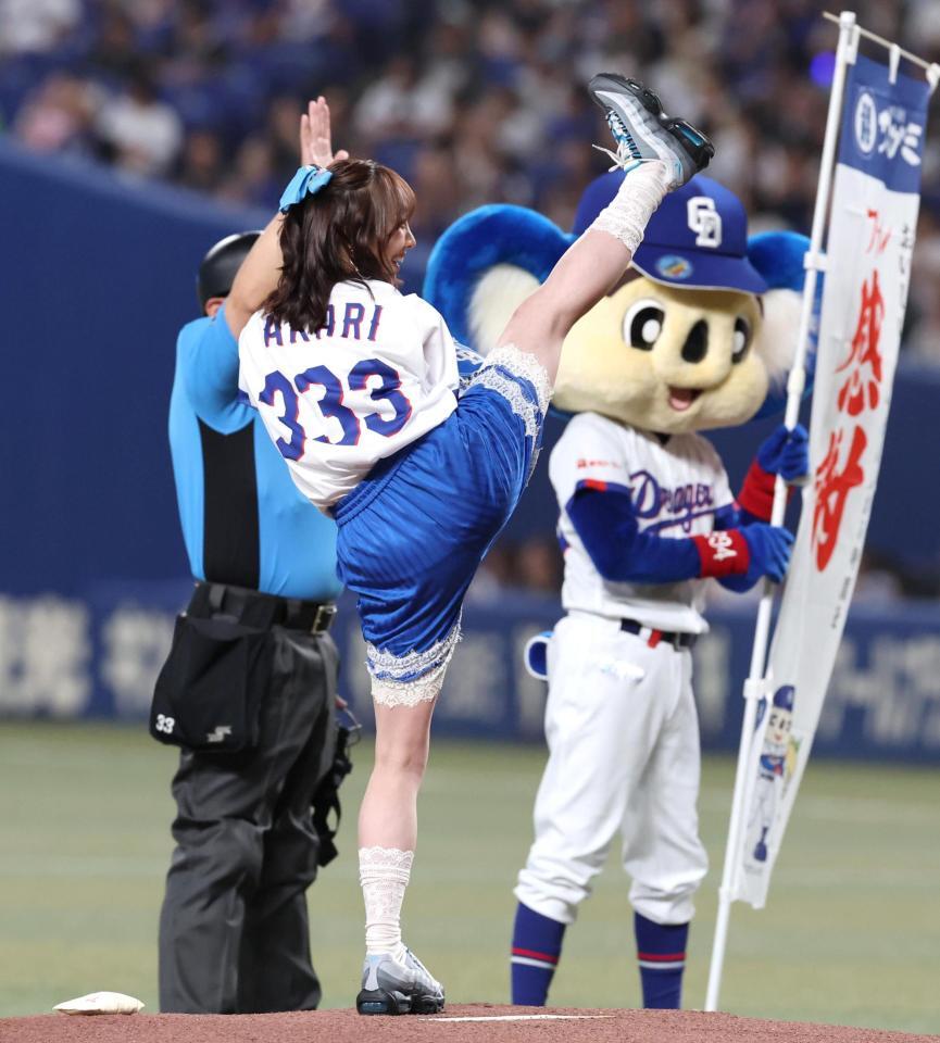 始球式を務める須田亜香里（撮影・北村雅宏）