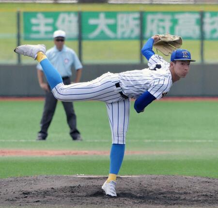 　５回表に登板、門真西打線を無失点に抑えた香里丘・岡本（撮影・金居みつよし）