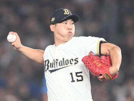 ８回から登板し力投する椋木（撮影・開出牧）