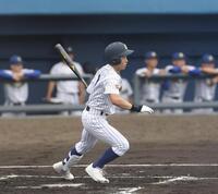 １回、谷晃明は投ゴロに倒れる（撮影・佐々木彰尚）