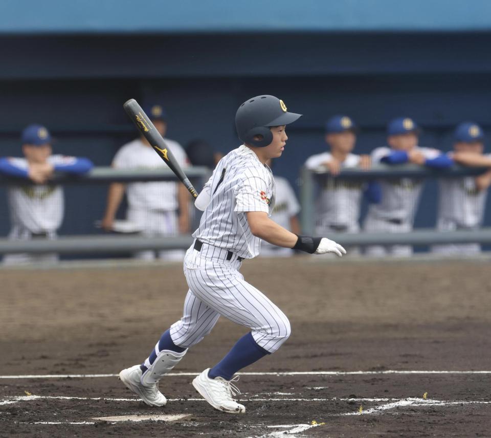 １回、谷晃明は投ゴロに倒れる（撮影・佐々木彰尚）