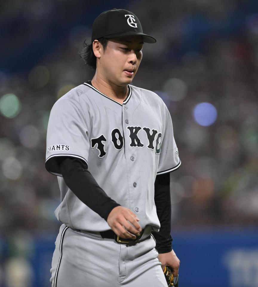 ヤクルト打線に捕まり６回途中で降板した山崎（撮影・開出牧）