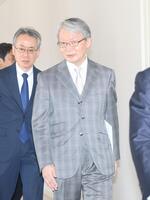 会議に出席した巨人・山口寿一オーナー（撮影・佐々木彰尚）