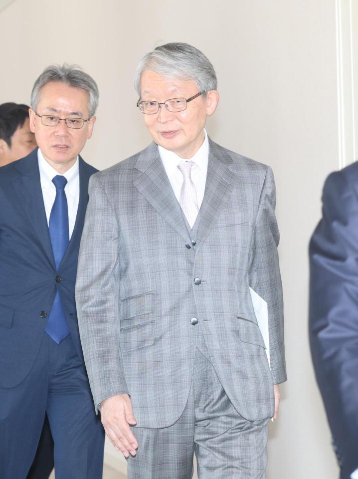 会議に出席した巨人・山口寿一オーナー（撮影・佐々木彰尚）