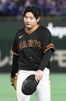 ６回３失点でマウンドを降りた竹丸（撮影・佐藤厚）