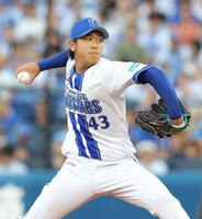 ヤクルト戦に先発する深沢（撮影・西岡正）