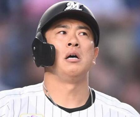 引退発表のロッテ・角中が涙のスピーチ 試合後、ファンの前でマイク 