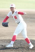 先発で力投を見せた智弁学園・杉本真滉だったが…（撮影・坂部計介）