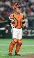 オレンジ防具の山瀬（撮影・金田祐二）