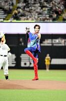 セレモニアルピッチを行った藤原紀香（提供）