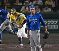 ５回、大山を打ち取る藤浪（撮影・飯室逸平）