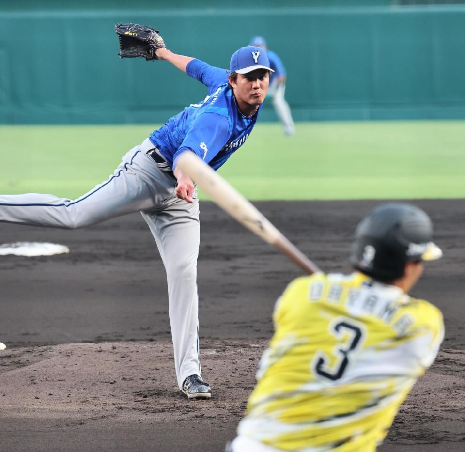 １回、大山を空振り三振に仕留める藤浪（撮影・田中太一）