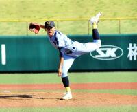 ４回、マウンドに上がって好投する高岡第一・前田