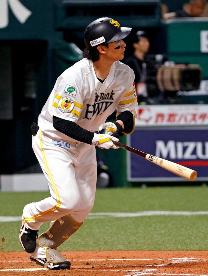 ５回、正木が中越えに２ランを放つ
