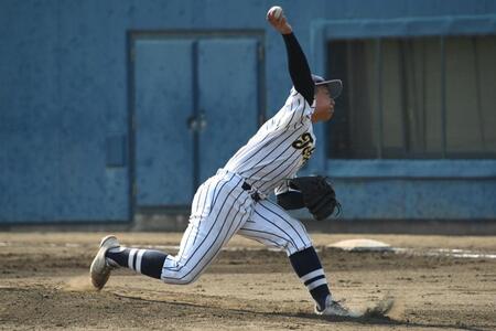 二番手として登板した、東海大大阪仰星・忠島直希投手