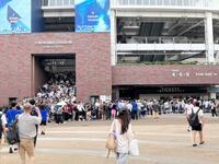 多くのファンが詰めかけた横浜スタジアム